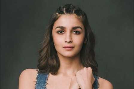 Instagram/@aliabhatt