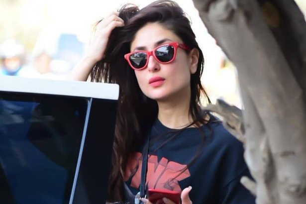 Twitter/@KareenaOnline