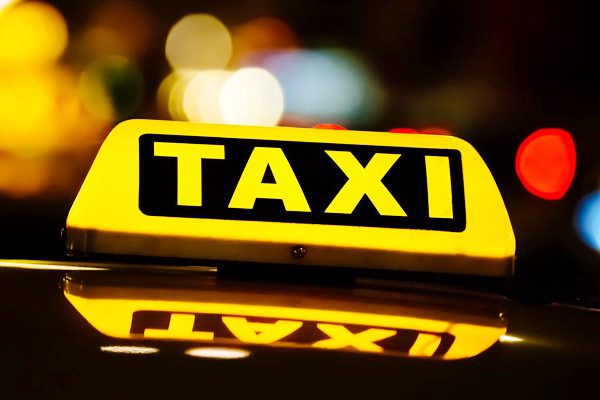 Cab driver cheated by an American in Delhi Cab driver cheated by an American in Delhi