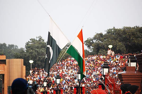 Pakistan did not accept India's Diwali sweets Pakistan did not accept India's Diwali sweets