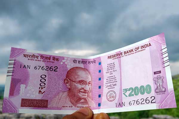 Former Finance Secretary thinks Rs 2,000 notes Former Finance Secretary thinks Rs 2,000 notes