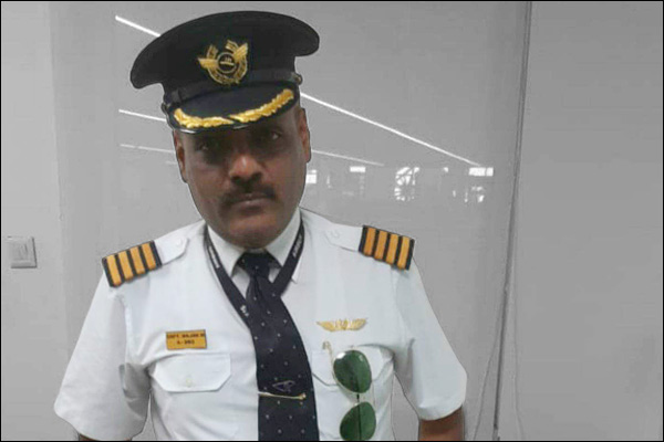 Delhi man fakes identity to board at least 15 flights as pilot Delhi man fakes identity to board at least 15 flights as pilot