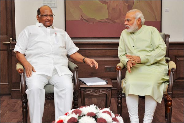 Sharad Pawar meets PM Modi amid political deadlock in Maharashtra Sharad Pawar meets PM Modi amid political deadlock in Maharashtra