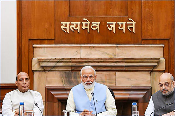 Union Cabinet clears Citizenship (Amendment) Bill for citizenship to refugees Union Cabinet clears Citizenship (Amendment) Bill for citizenship to refugees