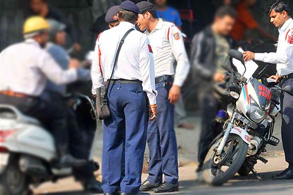 Delhi Police collects over Rs 75 lakh in fine for Odd Even Scheme violations Delhi Police collects over Rs 75 lakh in fine for Odd Even Scheme violations
