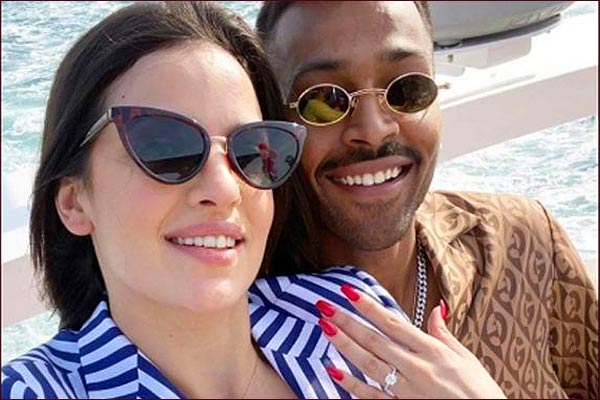 Cricketer Hardik Pandya announces engagement with model Natasa Stankovic Cricketer Hardik Pandya announces engagement with model Natasa Stankovic