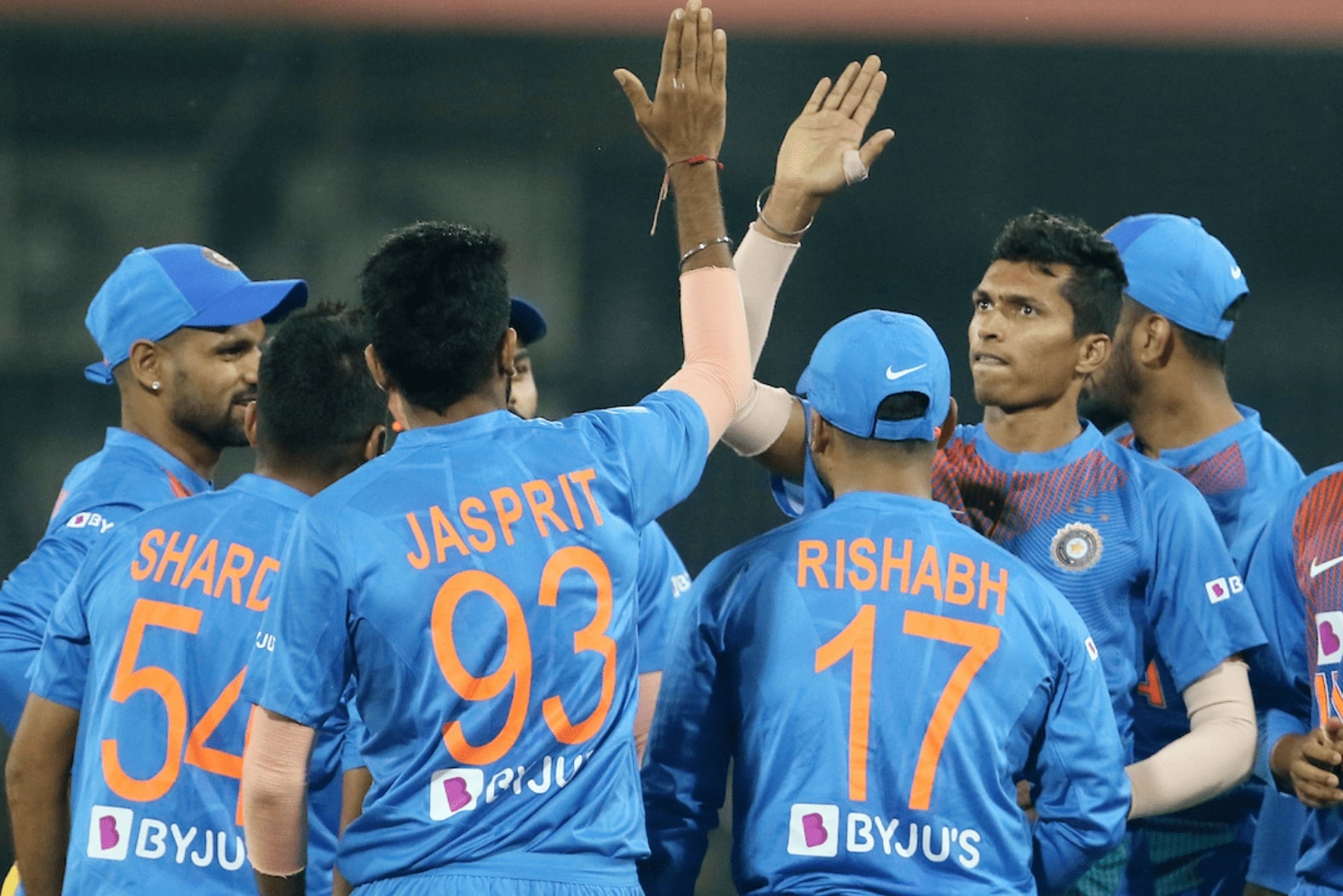 India defeated Sri Lanka by 7 wickets India defeated Sri Lanka by 7 wickets