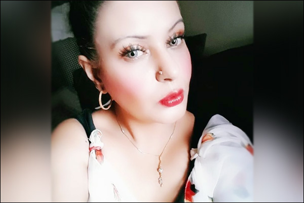 Actress who was running a sex racket in a 5 star hotel in Mumbai was arrested Actress who was running a sex racket in a 5 star hotel in Mumbai was arrested