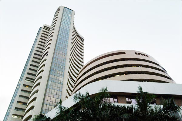 Sensex Crosses 42000 for First Time Ever and Nifty Hits Record High After US Sensex Crosses 42000 for First Time Ever and Nifty Hits Record High After US