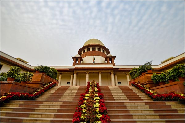 SC sent notice to Yogi government on Allahabad's name to Prayagraj SC sent notice to Yogi government on Allahabad's name to Prayagraj