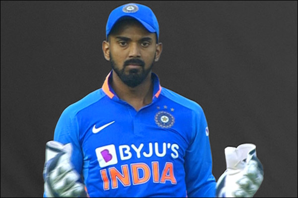 KL Rahul became the main wicketkeeper of Team India KL Rahul became the main wicketkeeper of Team India