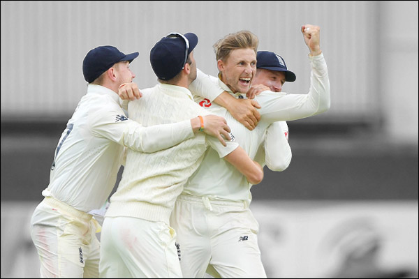 England defeated South Africa by an innings and 53 runs thanks to Joe Root England defeated South Africa by an innings and 53 runs thanks to Joe Root
