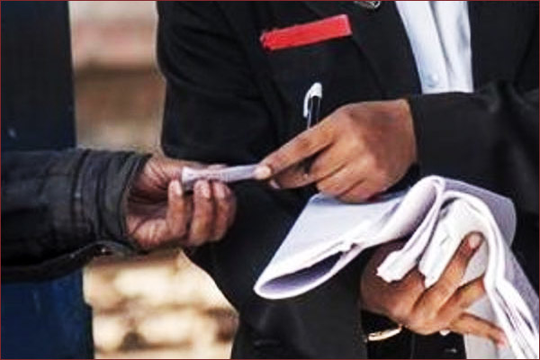 A Railway ticket checker collected rs 1.5 crore fine from train passenger A Railway ticket checker collected rs 1.5 crore fine from train passenger