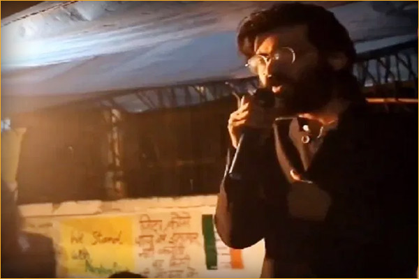 JNU student Sharjeel Imam arrested by Delhi Police from Bihar under Sedition charges JNU student Sharjeel Imam arrested by Delhi Police from Bihar under Sedition charges