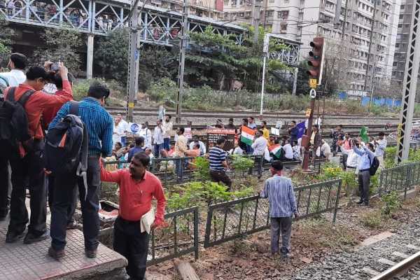 Dalit organizations call for Bharat bandh today Dalit organizations call for Bharat bandh today