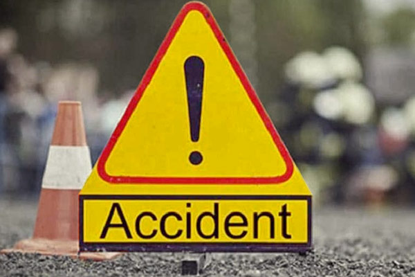 13 killed and 31 injured in bus truck collision in Uttar Pradesh's Firozabad 13 killed and 31 injured in bus truck collision in Uttar Pradesh's Firozabad