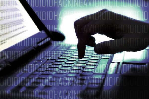 Bank accounts of 200 members hacked lakhs of rupees siphoned off Bank accounts of 200 members hacked lakhs of rupees siphoned off