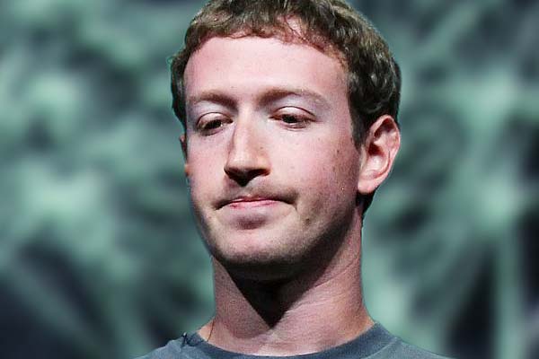 Facebook CEO Mark Zuckerberg Gets Staff to Blow Dry His Armpit Claims New Book Facebook CEO Mark Zuckerberg Gets Staff to Blow Dry His Armpit Claims New Book
