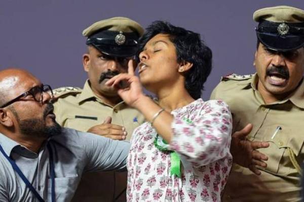 14-day jail for seditious Amulya who calls Pakistan Zindabad 14-day jail for seditious Amulya who calls Pakistan Zindabad