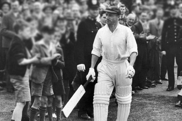 Colour footage of Sir Don Bradman batting found after 71 years Colour footage of Sir Don Bradman batting found after 71 years