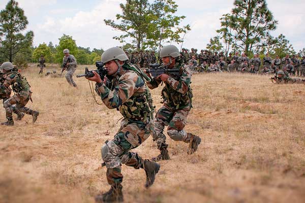 2 LeT militants gunned down by security forces in Kashmir Anantnag district 2 LeT militants gunned down by security forces in Kashmir Anantnag district