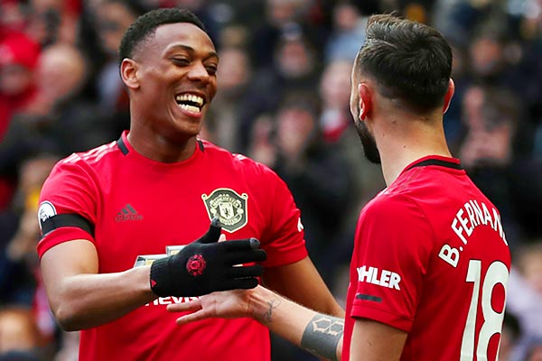 Manchester United outplay Watford in 3-0 Premier League win Manchester United outplay Watford in 3-0 Premier League win