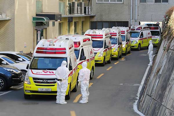 First death case in France infection is spreading First death case in France infection is spreading