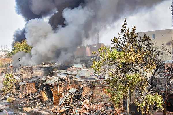 Violence halts in Delhi 34 killed over 150 injured Violence halts in Delhi 34 killed over 150 injured