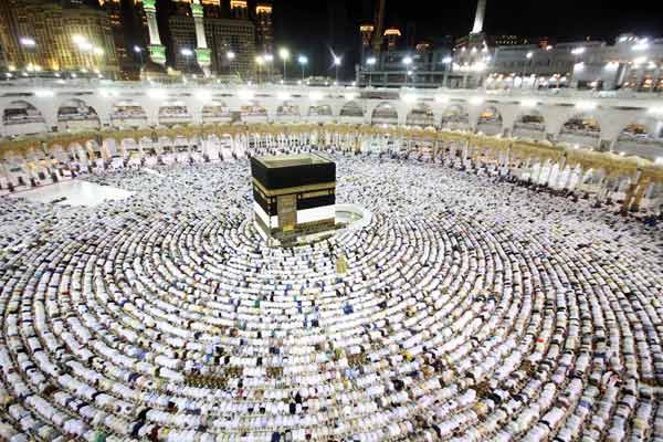 Saudi Arabia suspends pilgrimage entry visas over coronavirus fears Saudi Arabia suspends pilgrimage entry visas over coronavirus fears