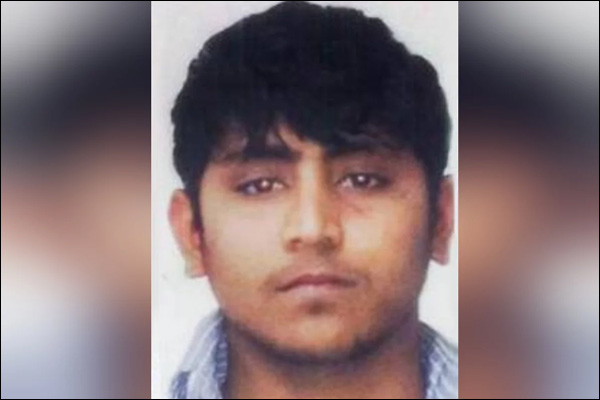 Curative plea of Nirbhaya gangrape convict Pawan Gupta rejected by SC a day before scheduled hanging Curative plea of Nirbhaya gangrape convict Pawan Gupta rejected by SC a day before scheduled hanging
