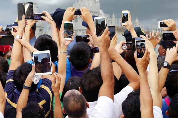 Ban on social media in Jammu and Kashmir, high speed internet ban till March 17 Ban on social media in Jammu and Kashmir, high speed internet ban till March 17