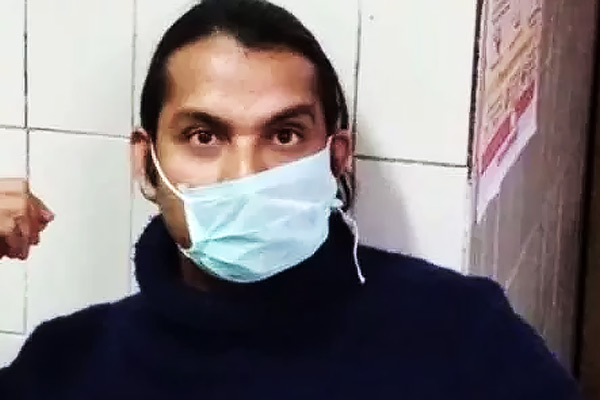 A young man arrived for treatment in the fear of getting infected created a ruckus in the hospital A young man arrived for treatment in the fear of getting infected created a ruckus in the hospital