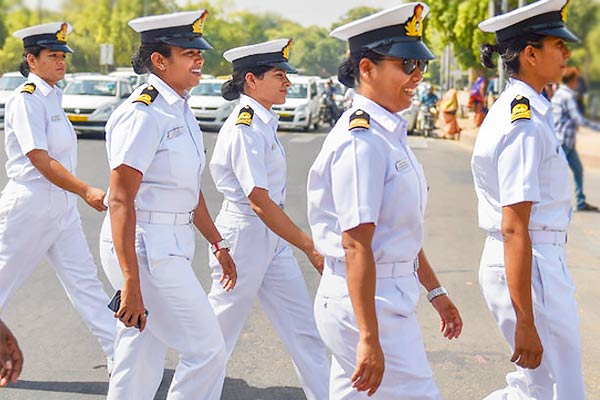 SC grants Permanent Commission to women officer in Navy SC grants Permanent Commission to women officer in Navy