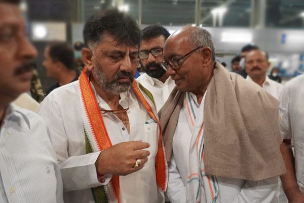 Karnataka HC rejects Digvijaya plea seeking to meet rebel Cong MLAs lodged in Bengaluru Karnataka HC rejects Digvijaya plea seeking to meet rebel Cong MLAs lodged in Bengaluru