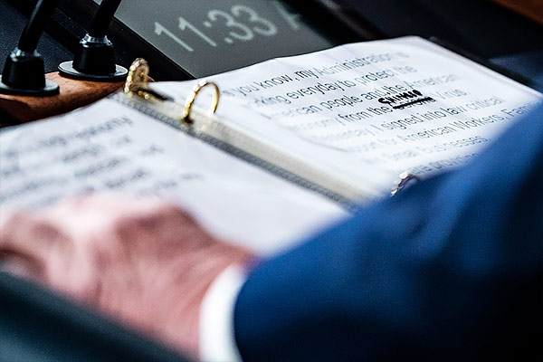 Image shows corona crossed out and replaced with Chinese in Donald Trump briefing notes Image shows corona crossed out and replaced with Chinese in Donald Trump briefing notes