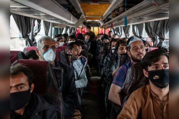1.5 lakh people from Afghanistan to Iran 10 percent screened and 3.4 crore people threatened 1.5 lakh people from Afghanistan to Iran 10 percent screened and 3.4 crore people threatened