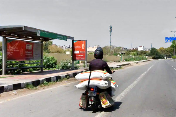 Home delivery of essential things starts in Noida from today Home delivery of essential things starts in Noida from today