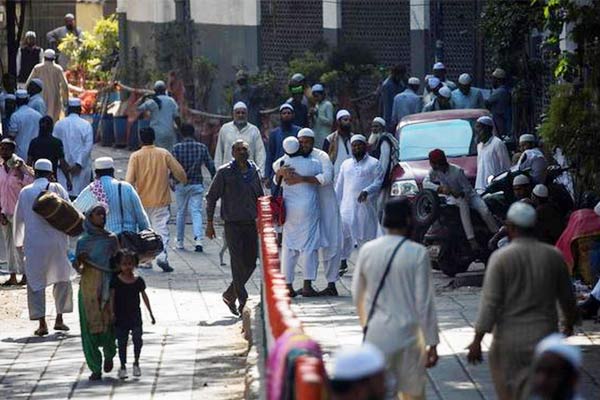 Lucknow Farangi Mahal issues Fatwa saying hiding COVID-19 symptoms is a crime Lucknow Farangi Mahal issues Fatwa saying hiding COVID-19 symptoms is a crime