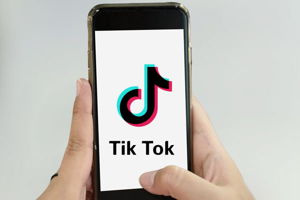 Cops say Tiktok and Whatsapp videos are being used to mislead people on coronavirus Cops say Tiktok and Whatsapp videos are being used to mislead people on coronavirus