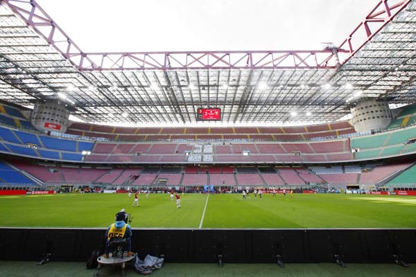 Italy minister for sport urges caution over Serie A return Italy minister for sport urges caution over Serie A return