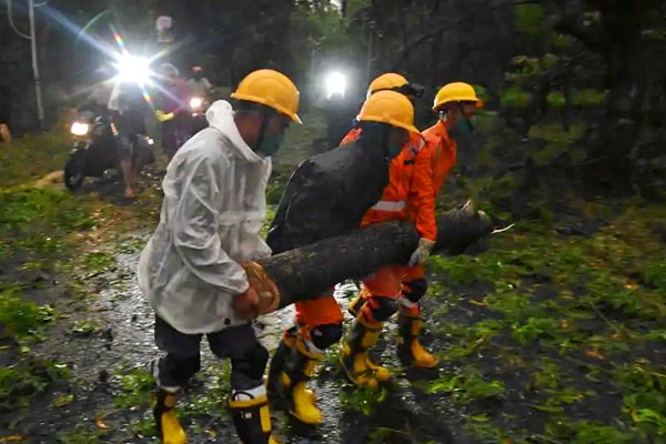 PM Modi announces Rs 500 crore financial assistance for Cyclone Amphan-hit Odisha PM Modi announces Rs 500 crore financial assistance for Cyclone Amphan-hit Odisha