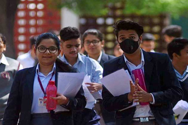 Older students will soon be attending classes in schools: Govt preparing guidelines for reopening sc Older students will soon be attending classes in schools: Govt preparing guidelines for reopening sc