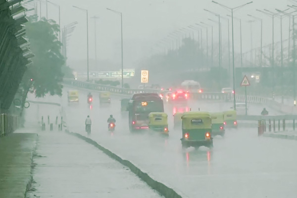 Rain in parts of Delhi Haryana and Punjab Outbreak of heat continues in Uttar Pradesh and Central In Rain in parts of Delhi Haryana and Punjab Outbreak of heat continues in Uttar Pradesh and Central In