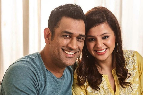 Do not know where these come from Sakshi on MS Dhoni retirement rumours Do not know where these come from Sakshi on MS Dhoni retirement rumours