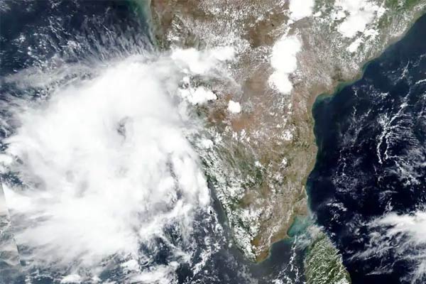 Deep depression in Arabian sea intensifies into cyclone Nisarga to hit Mumbai on June 3 IMD Deep depression in Arabian sea intensifies into cyclone Nisarga to hit Mumbai on June 3 IMD