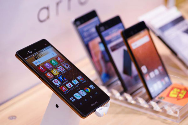Govt offers $6 Billion sops for Make In India push in smartphone manufacturing Govt offers $6 Billion sops for Make In India push in smartphone manufacturing