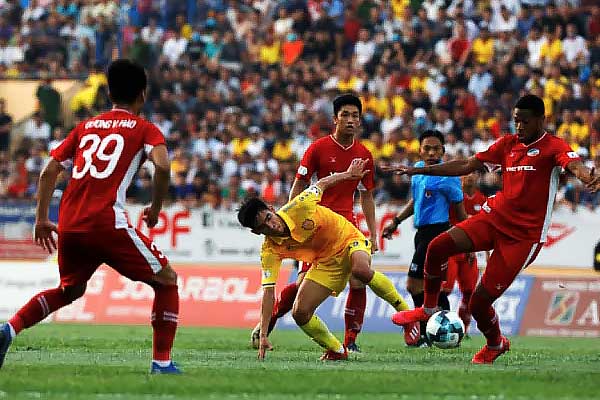 Club football starts after 7 weeks in Vietnam Reached about 30,000 visitors Club football starts after 7 weeks in Vietnam Reached about 30,000 visitors