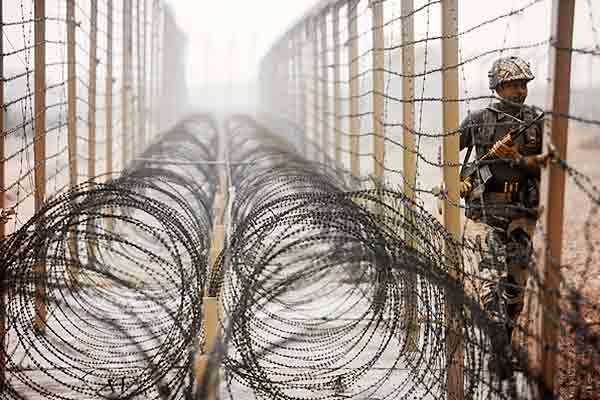 Over 200 youths with Pakistani visas go missing in Kashmir intelligence agencies on alert Over 200 youths with Pakistani visas go missing in Kashmir intelligence agencies on alert