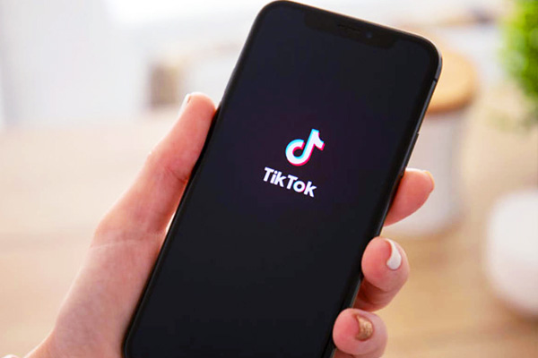 Instead of TikTok native video friends app creates new record 10 million people download Instead of TikTok native video friends app creates new record 10 million people download