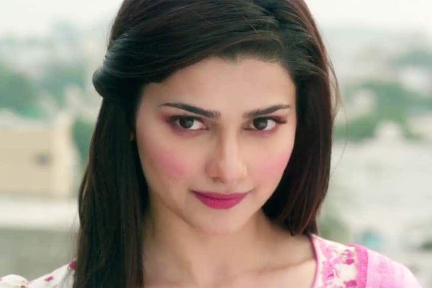 Prachi Desai points out Ajay Devgn mistake of not tagging the team in his 8 Years Of Bol Bachchan po Prachi Desai points out Ajay Devgn mistake of not tagging the team in his 8 Years Of Bol Bachchan po
